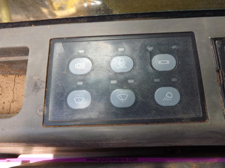 image for item K3881 2003 Caterpillar 325C L excavator