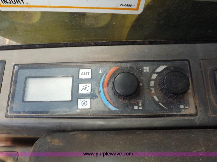 image for item K3881 2003 Caterpillar 325C L excavator