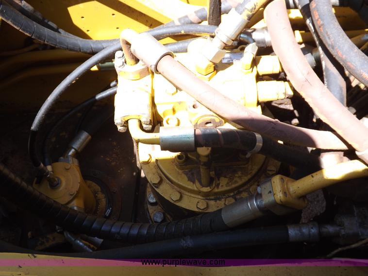 image for item K3881 2003 Caterpillar 325C L excavator