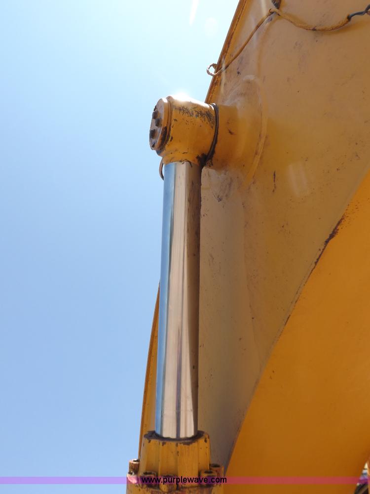 image for item K3881 2003 Caterpillar 325C L excavator