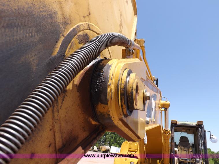 image for item K3881 2003 Caterpillar 325C L excavator