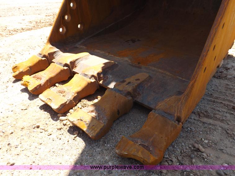 image for item K3881 2003 Caterpillar 325C L excavator