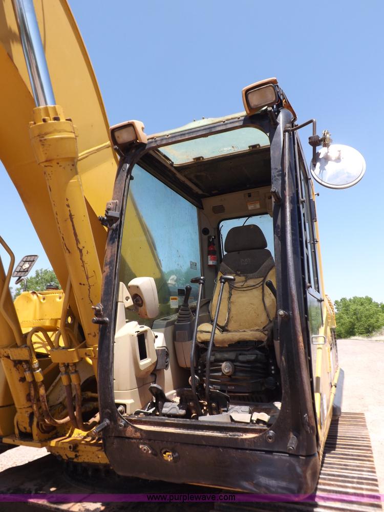 image for item K3881 2003 Caterpillar 325C L excavator