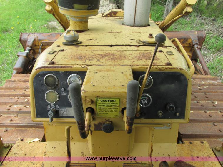 image for item K5052 1980 Caterpillar D6 dozer