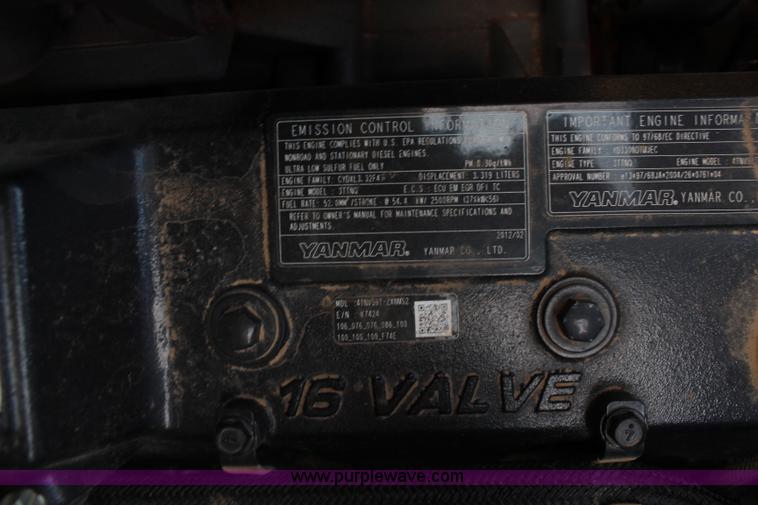 image for item K6792 2012 Gehl V330 skid steer