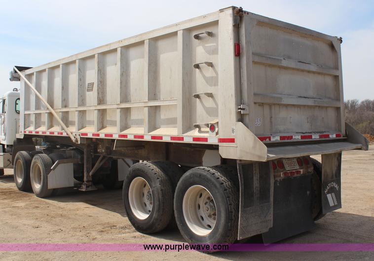 image for item K6847 1995 East aluminum end dump trailer