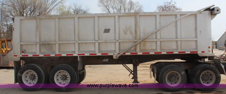 image for item K6847 1995 East aluminum end dump trailer