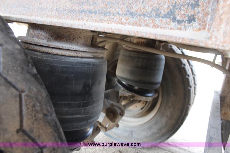 image for item K6847 1995 East aluminum end dump trailer