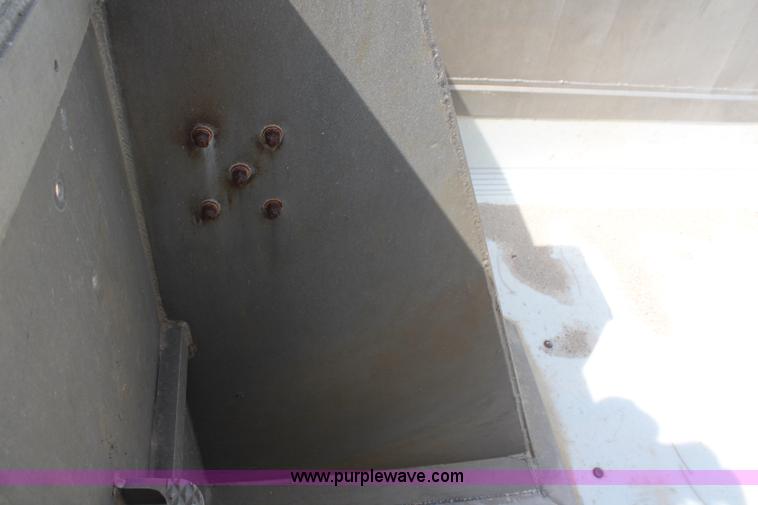 image for item K6847 1995 East aluminum end dump trailer