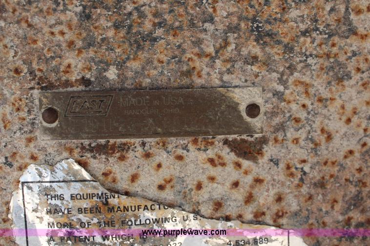 image for item K6847 1995 East aluminum end dump trailer