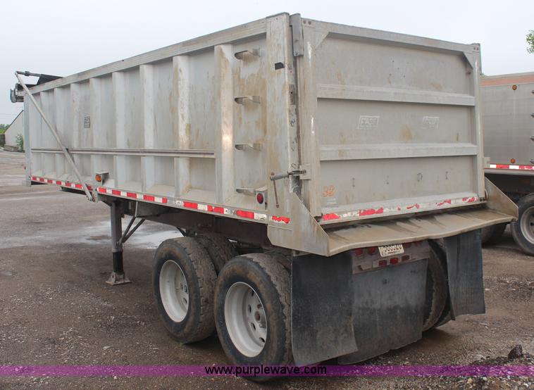 image for item K6870 1995 East aluminum end dump trailer