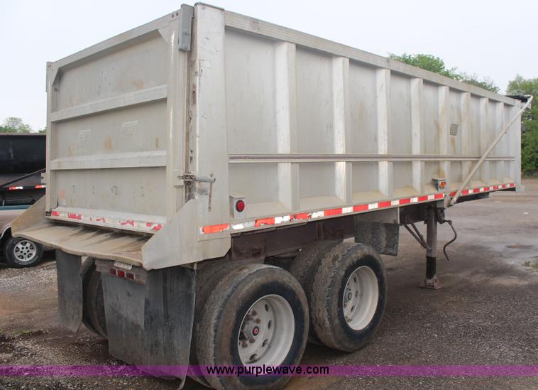 image for item K6870 1995 East aluminum end dump trailer