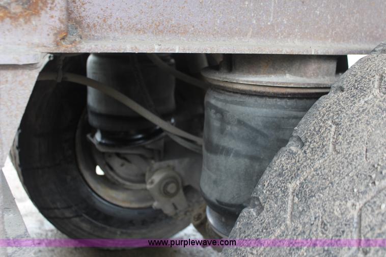 image for item K6870 1995 East aluminum end dump trailer