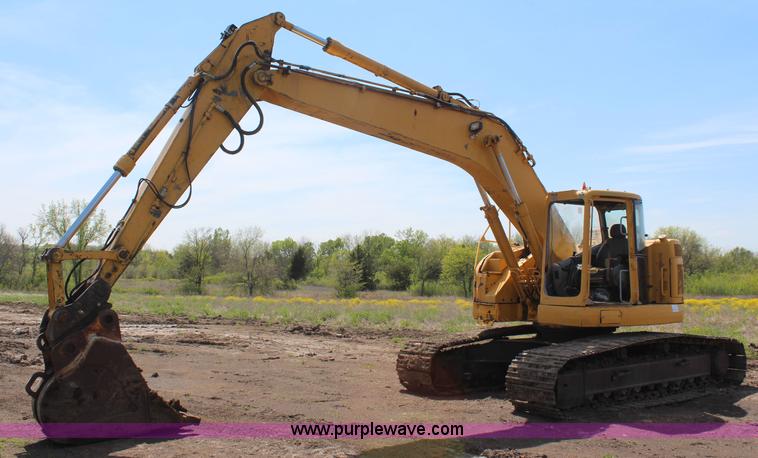 image for item K6874 1999 Komatsu PC228USLC-1 excavator