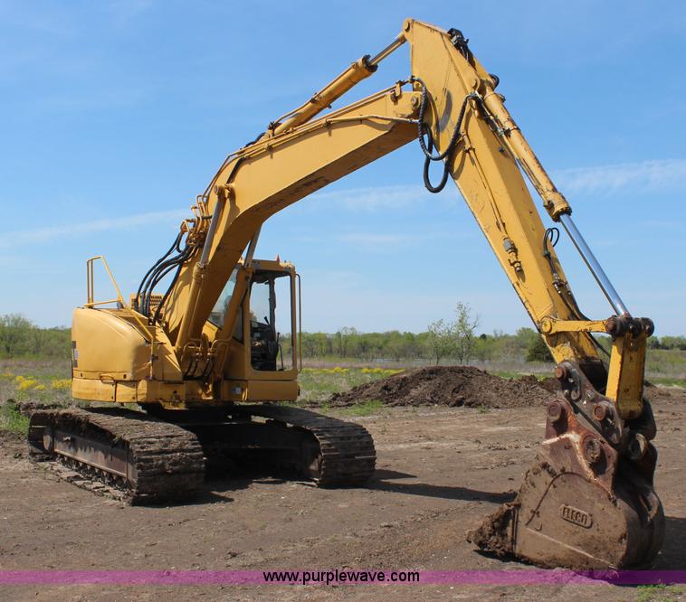 image for item K6874 1999 Komatsu PC228USLC-1 excavator
