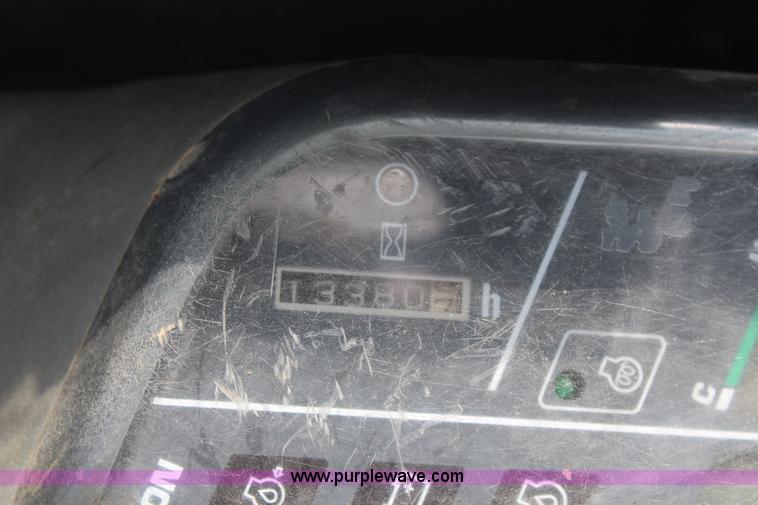 image for item K6874 1999 Komatsu PC228USLC-1 excavator