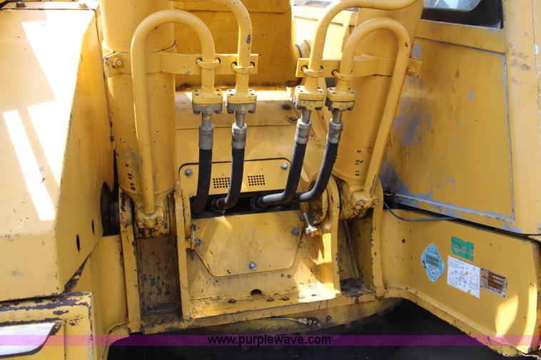 image for item K6874 1999 Komatsu PC228USLC-1 excavator
