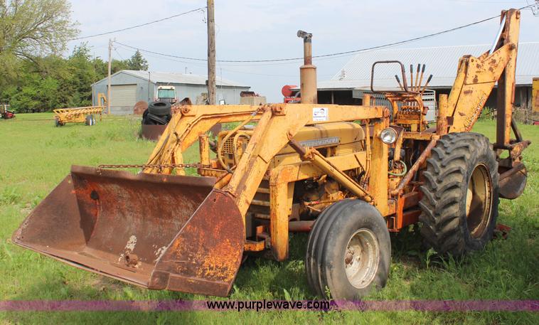 image for item K6941 1959 International 340 backhoe