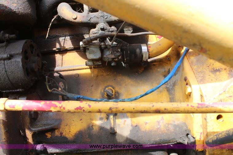 image for item K6941 1959 International 340 backhoe