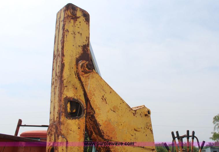 image for item K6941 1959 International 340 backhoe