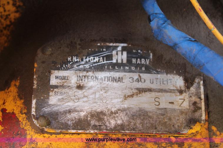 image for item K6941 1959 International 340 backhoe