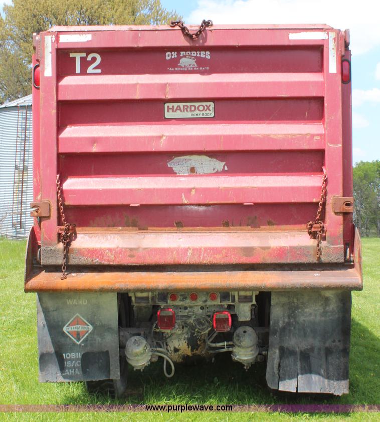 image for item K6954 2007 International 7600 dump truck