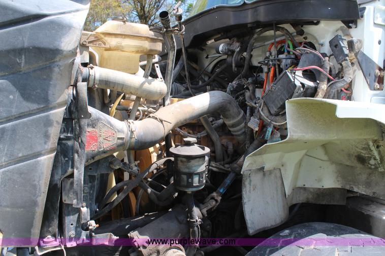 image for item K6954 2007 International 7600 dump truck