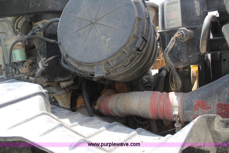 image for item K6954 2007 International 7600 dump truck