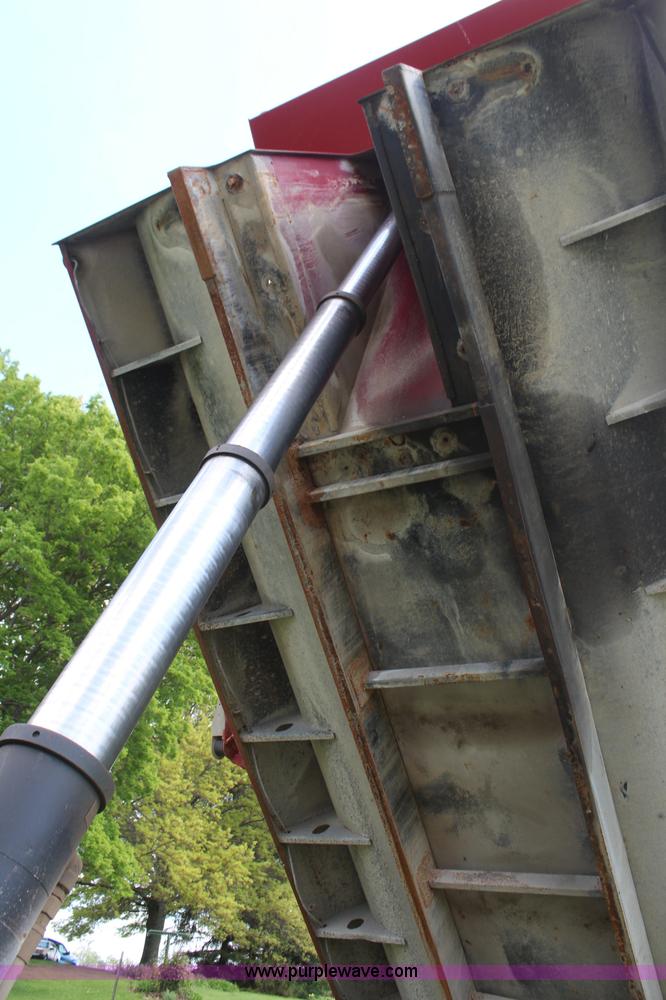 image for item K6954 2007 International 7600 dump truck