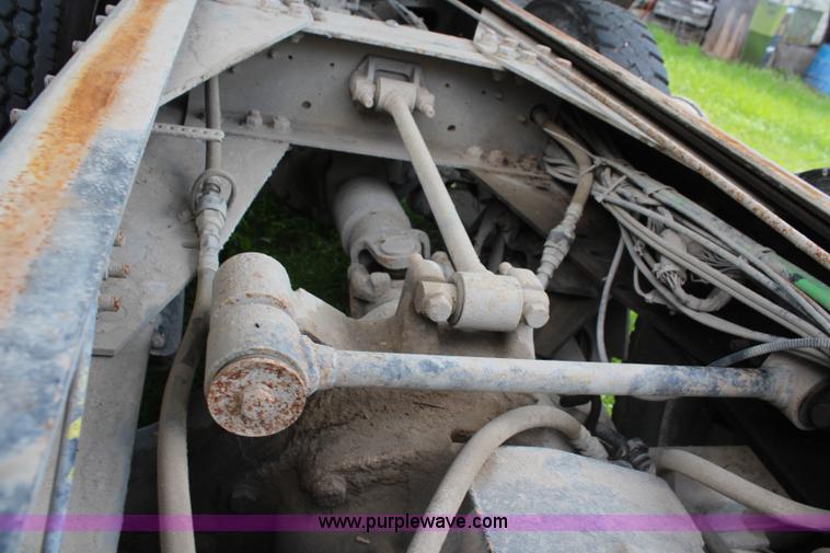 image for item K6954 2007 International 7600 dump truck