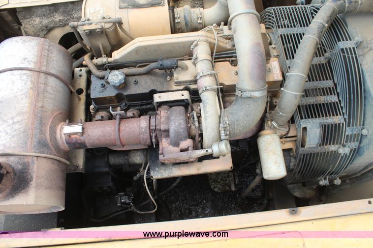 image for item K6955 1996 Komatsu PC300LC-6 excavator