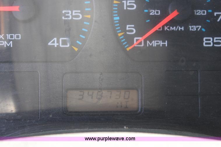 image for item K6956 2007 International 7600 dump truck