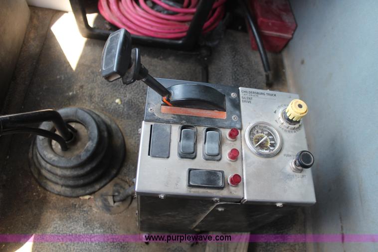 image for item K6956 2007 International 7600 dump truck