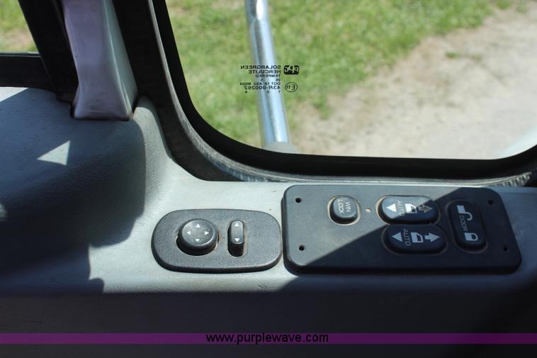 image for item K6956 2007 International 7600 dump truck