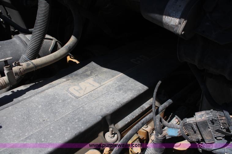 image for item K6956 2007 International 7600 dump truck