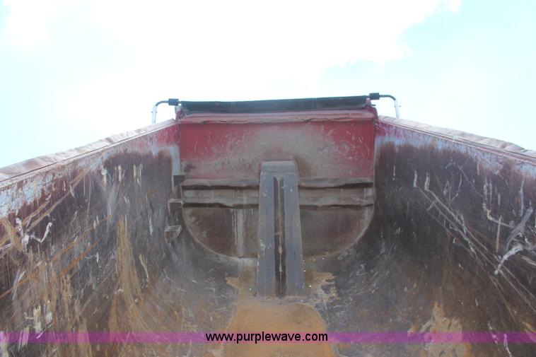 image for item K6956 2007 International 7600 dump truck