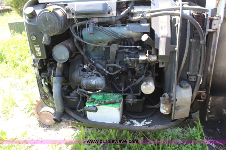 image for item K6964 2001 Bobcat 341 compact excavator