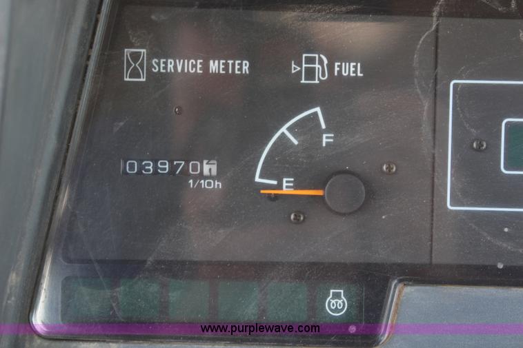 image for item K6966 2001 Komatsu D39EX-21 dozer