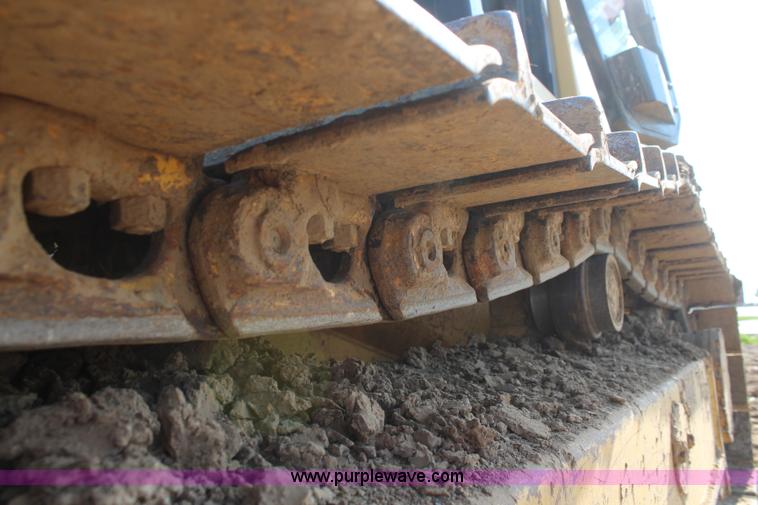 image for item K6966 2001 Komatsu D39EX-21 dozer