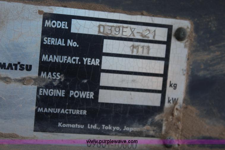 image for item K6966 2001 Komatsu D39EX-21 dozer