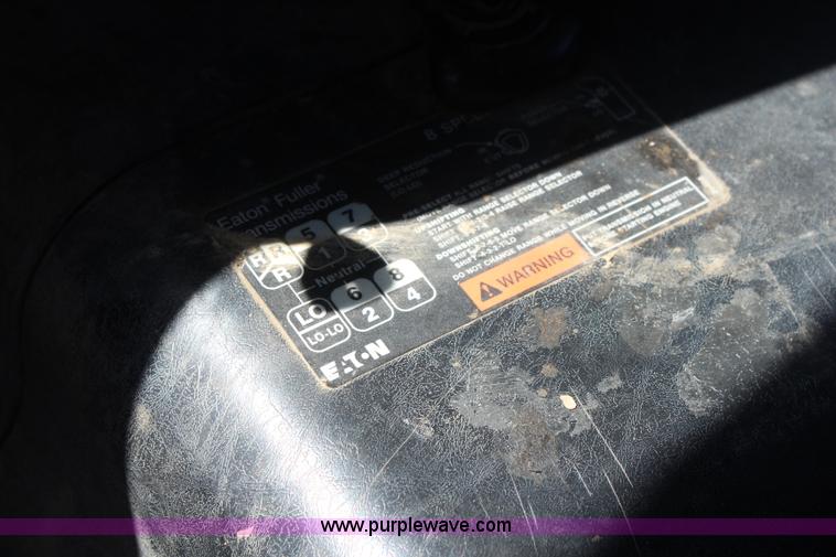 image for item K6973 2007 International 7600 dump truck