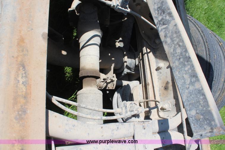 image for item K6973 2007 International 7600 dump truck