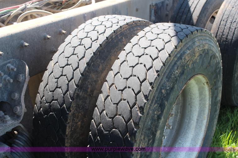 image for item K6973 2007 International 7600 dump truck