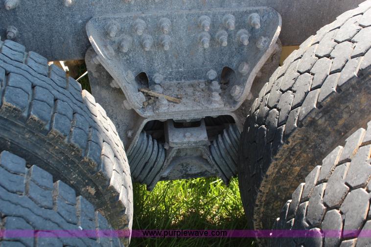 image for item K6973 2007 International 7600 dump truck