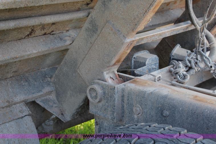 image for item K6973 2007 International 7600 dump truck