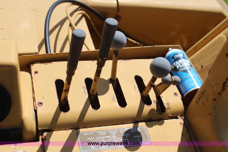 image for item K6977 1978 Caterpillar 613B elevating scraper