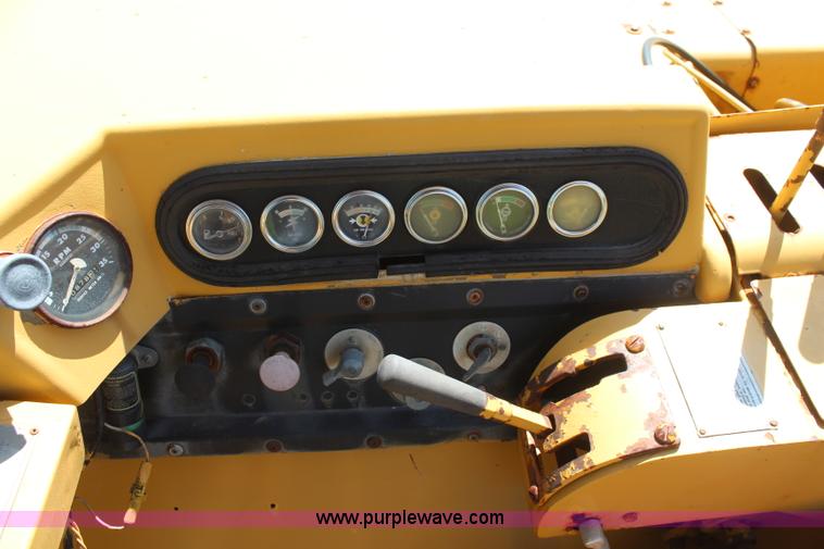 image for item K6977 1978 Caterpillar 613B elevating scraper