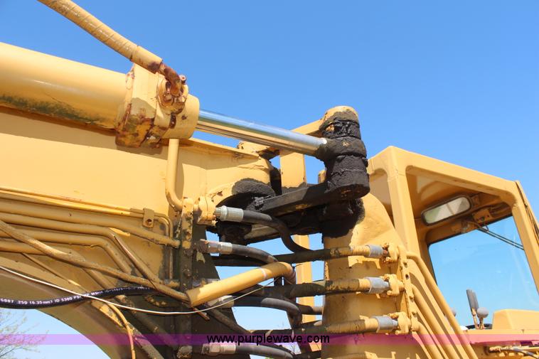 image for item K6977 1978 Caterpillar 613B elevating scraper