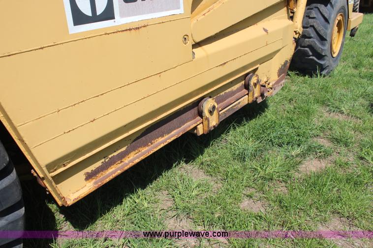 image for item K6977 1978 Caterpillar 613B elevating scraper
