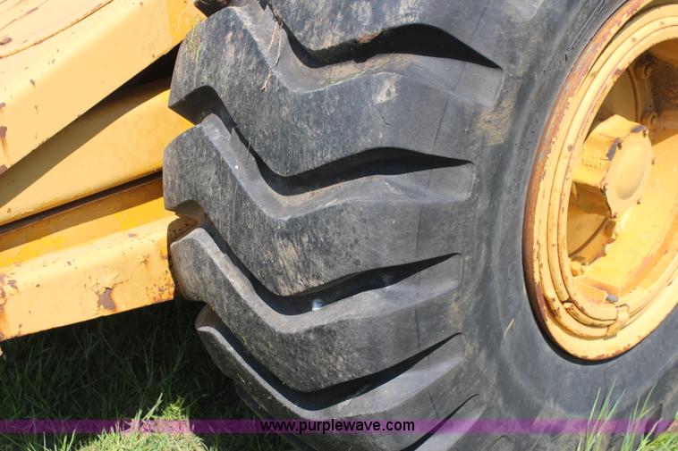 image for item K6977 1978 Caterpillar 613B elevating scraper